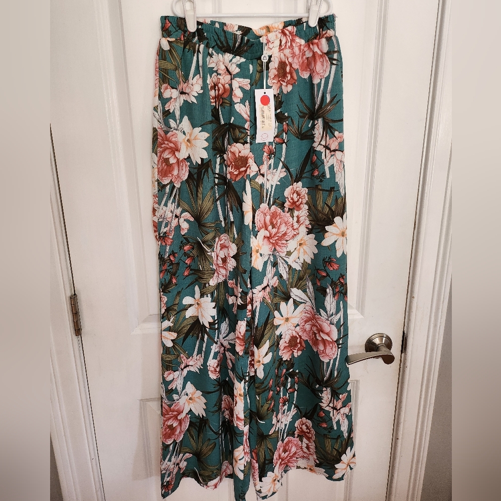 Floral wide leg lined pants